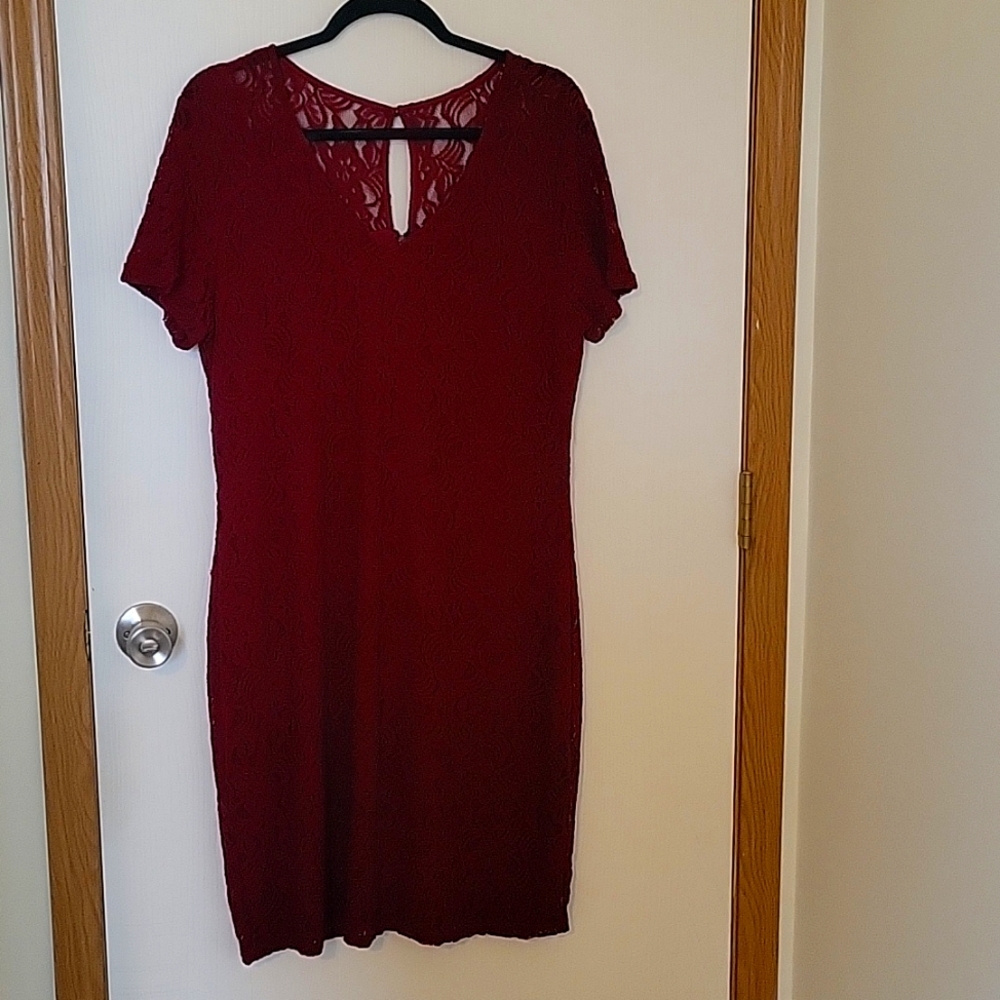 41 Hawthron lace dress